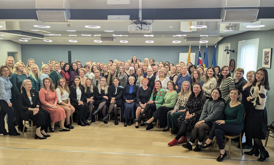 Kasmetinis lituanistinių mokyklų mokytojų kvalifikacijos kėlimo seminaras ambasadoje Londone