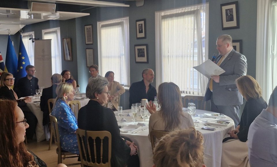 Lietuvos Respublikos ambasadoje Londone įvyko renginys „Making Second-Hand First Choice: Scaling Circular Consumption in the UK“